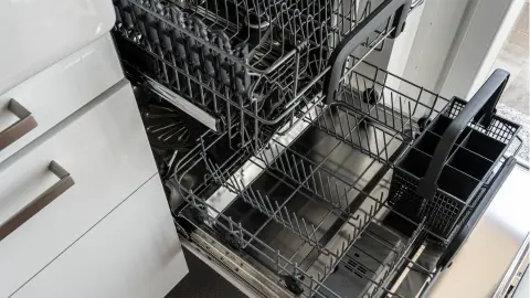 How to effectively descale your dishwasher